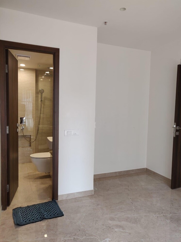 Room, hiranandani-regent-hill 1 Bedroom 480 Sq.Ft. Apartment In Powai Mumbai 8698790