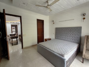 Bedroom in 3 BHK Builder Floor at Grand Mall, Sector 28 – for Rent