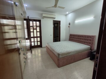 Living Room in 3 BHK Builder Floor at Grand Mall, Sector 28 – for Rent
