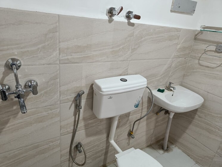 Bathroom, pivotal-paradise 3 Bedroom 1400 Sq.Ft. Apartment In Sector 62 Gurgaon 8698939