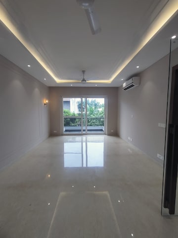 Room in 4 BHK Apartment at Sector 22 Dwarka – for Sale