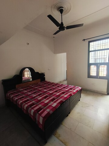 1 BHK Builder Floor For Rent in Sector 125