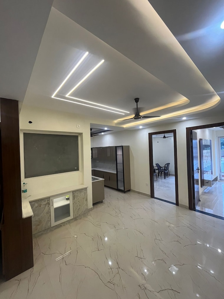 Room, gms road 4 Bedroom 2000 Sq.Ft. Builder Floor In Gms Road Dehradun 8699060