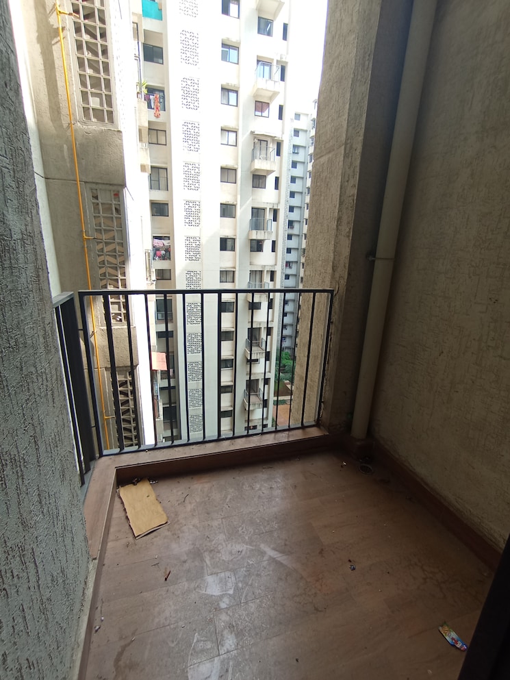 Balcony, lodha-palava-city-lakeshore-greens 2 Bedroom 734 Sq.Ft. Apartment In Dombivli East Thane 8699168