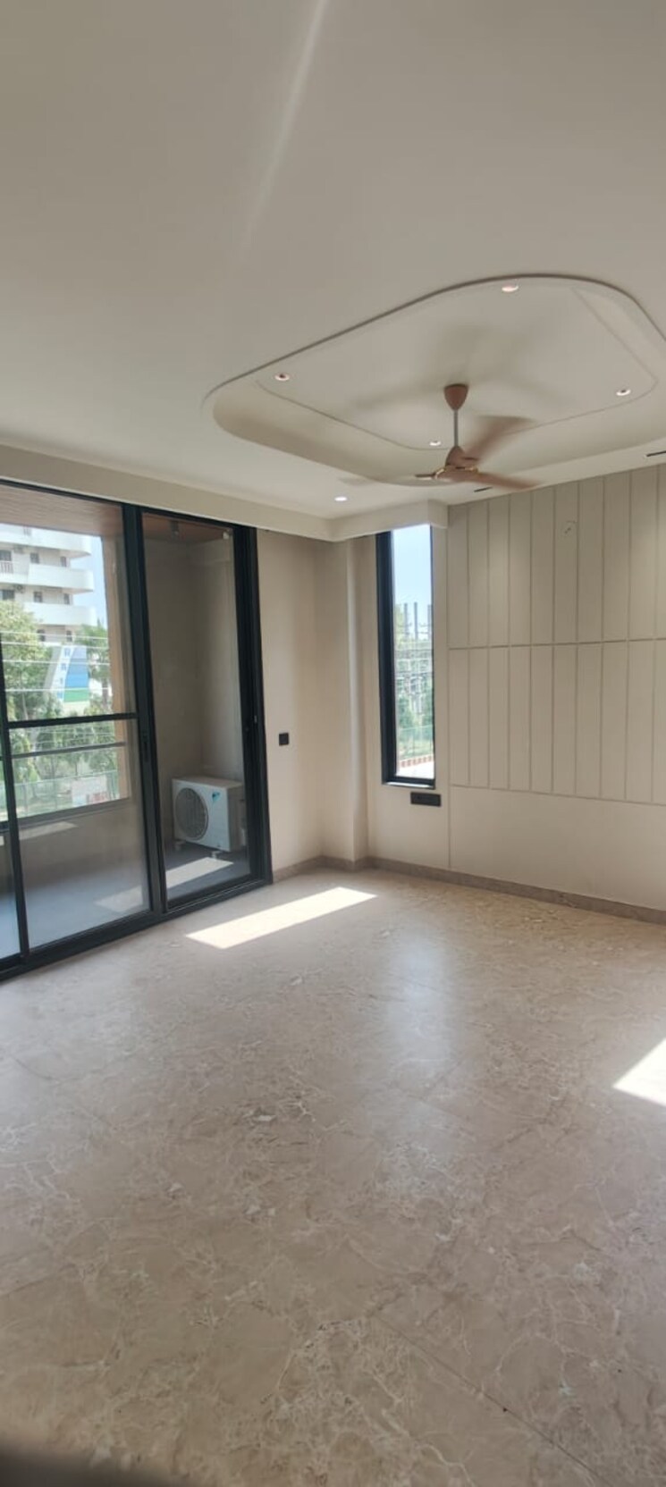 Room, surya-cghs 4 Bedroom 2500 Sq.Ft. Builder Floor In Sector 43 Gurgaon 8699280