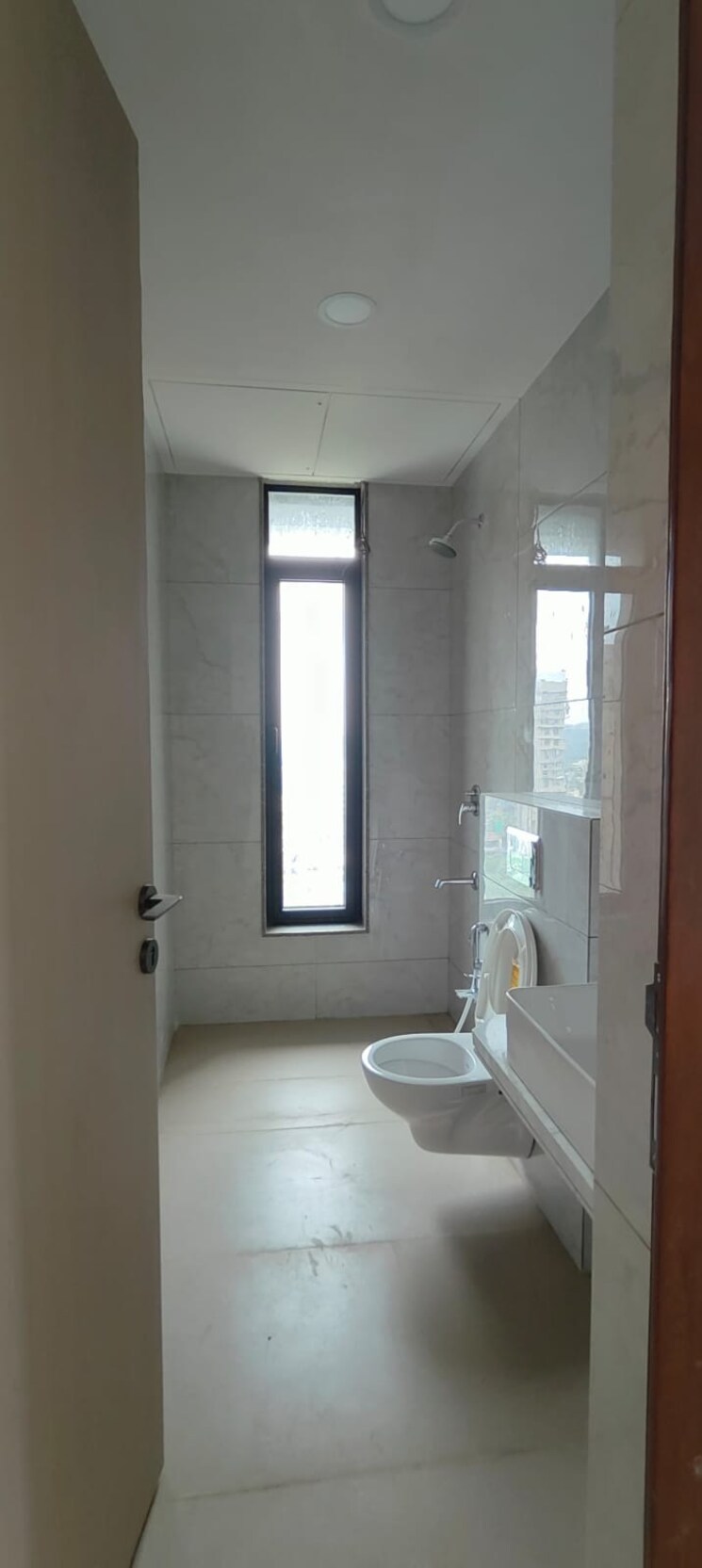 Attached Bathroom, goregaon east 2 Bedroom 810 Sq.Ft. Apartment In Goregaon East Mumbai 8699268