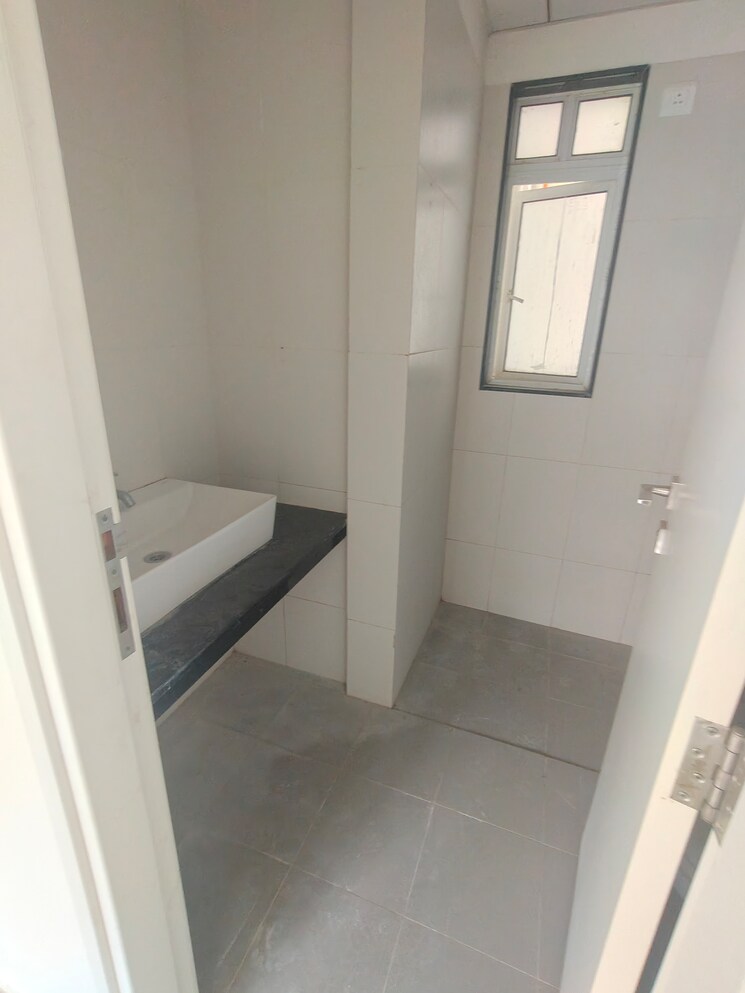 Bathroom, godrej-greens 2 Bedroom 613 Sq.Ft. Apartment In Undri Pune 8699189