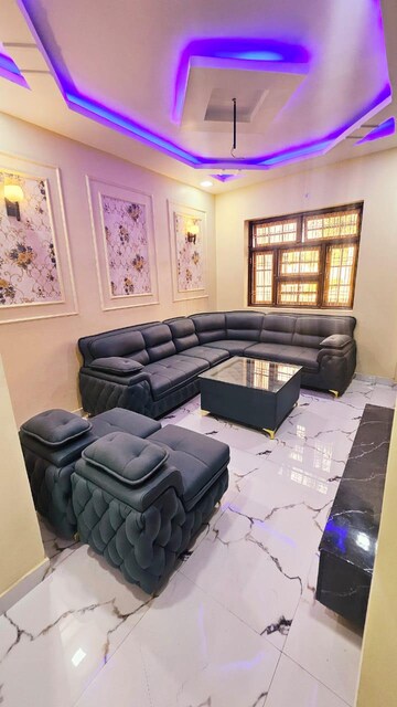 Master Bedroom in 3 BHK Independent House at Sultanpur Road – for Sale