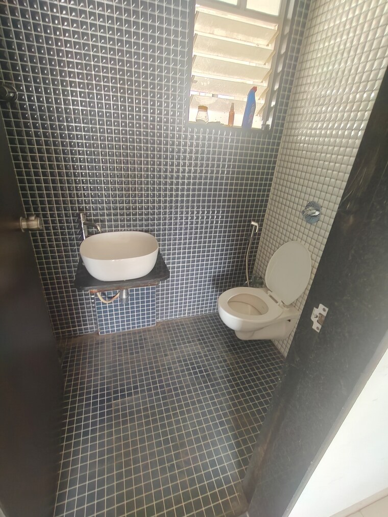 Bathroom, dynamic-grandeur 2 Bedroom 755 Sq.Ft. Apartment In Undri Pune 8699388