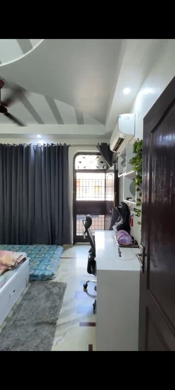 3 BHK Builder Floor For Sale in Aman Plaza, Shakti Khand iv