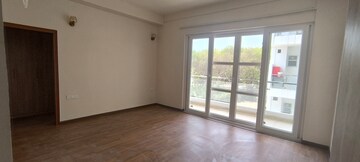 Room in 5 BHK Apartment at SS Linden, Sector 84 – for Rent
