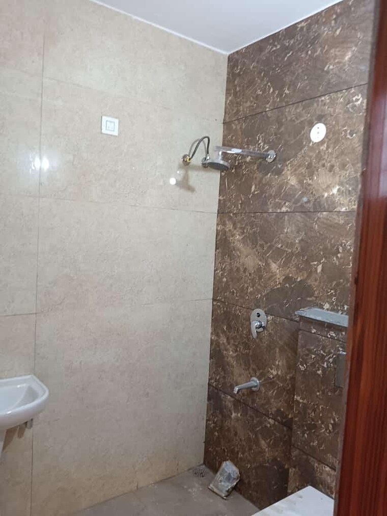 Attached Bathroom, kishanpura 4 Bedroom 1200 Sq.Ft. Independent House In Kishanpura Zirakpur 8699561