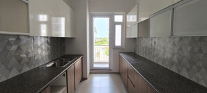 Room in 3 BHK Apartment at Vatika Seven Elements, Sector 89a – for Sale