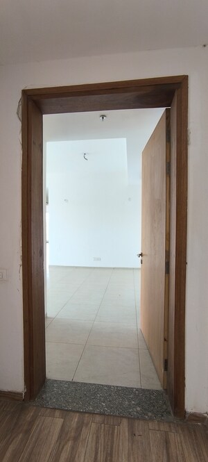 Room in 3 BHK Apartment at Vatika Seven Elements, Sector 89a – for Sale