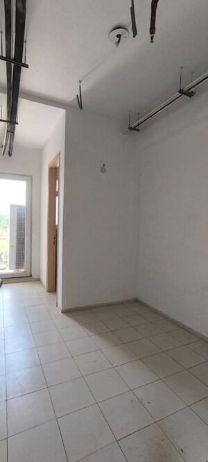 Room in 3 BHK Apartment at Vatika Seven Elements, Sector 89a – for Sale