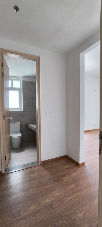 Room in 3 BHK Apartment at Vatika Seven Elements, Sector 89a – for Sale