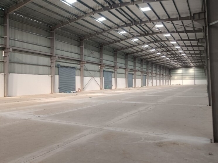  Parking, rampura Commercial Warehouse 36000 Sq.Ft. In Rampura Bangalore 8699593