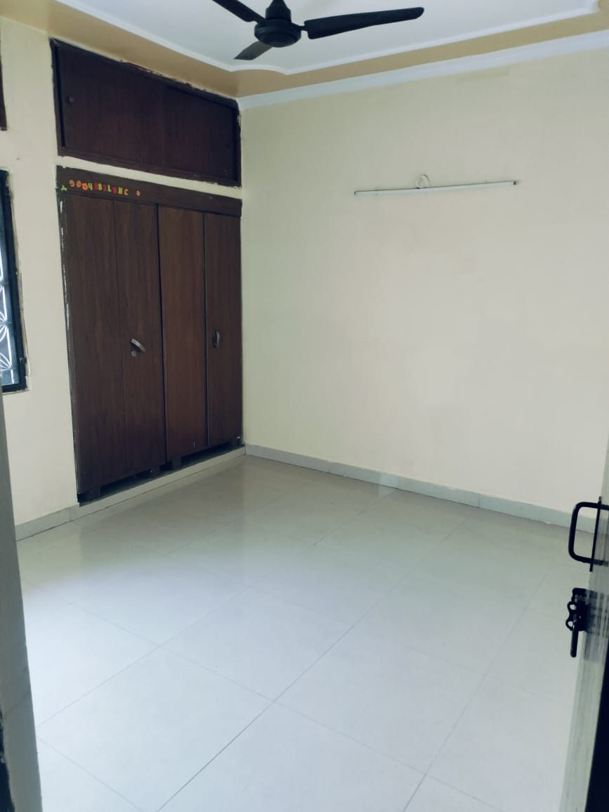 3 BHK Apartment For Rent in Mishra Properties
