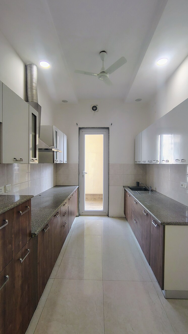 Kitchen, sushant-lok-3 3 Bedroom 3200 Sq.Ft. Builder Floor In Sector 57 Gurgaon 8699949