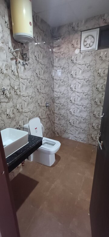 Bathroom in 3 BHK Builder Floor at Sushant Lok 2, Sector 57 – for Rent