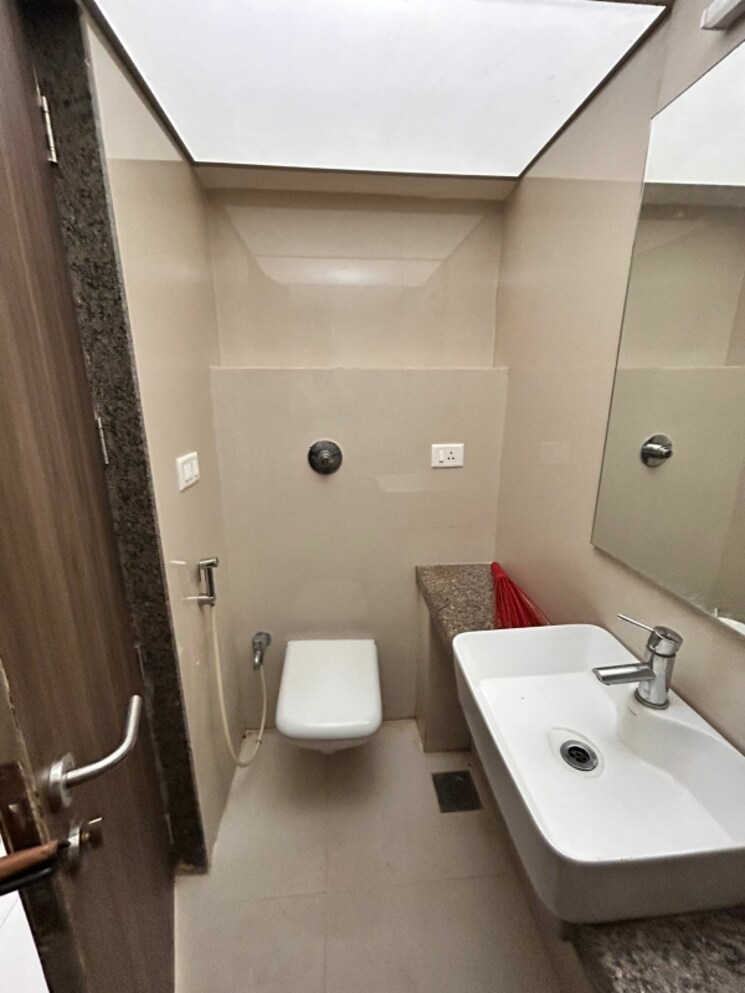 Bathroom, harasiddh-viraaj 2 Bedroom 625 Sq.Ft. Apartment In Malad East Mumbai 8700116