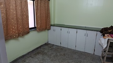 Room in 2 BHK Apartment at Rasta Peth – for Rent