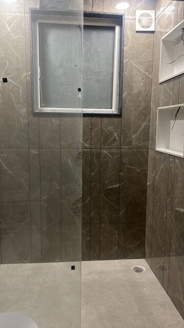 Bathroom in 4 BHK Apartment at Goregaon East – for Sale