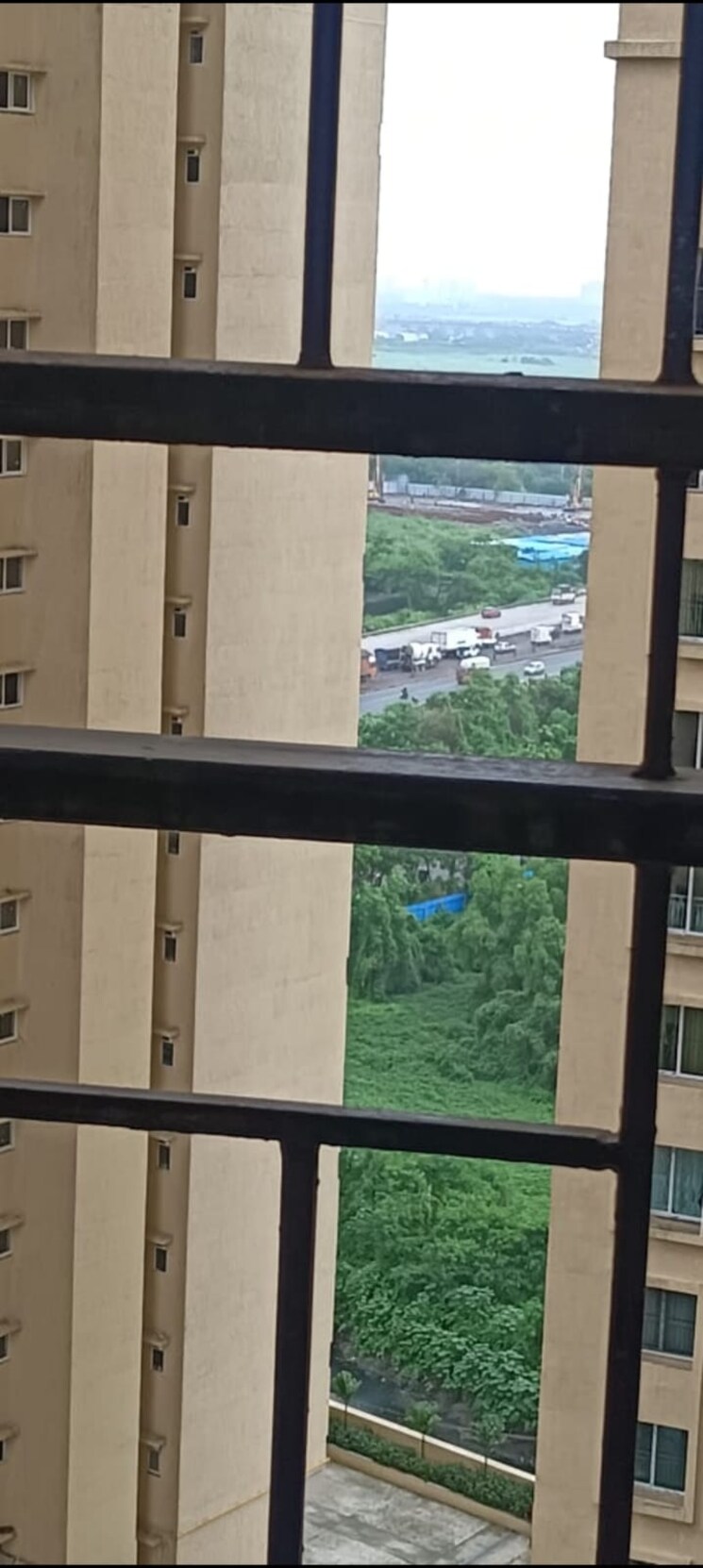 Kitchen, rustomjee-azziano-wing-d 2 Bedroom 700 Sq.Ft. Apartment In Majiwada Thane 8700596