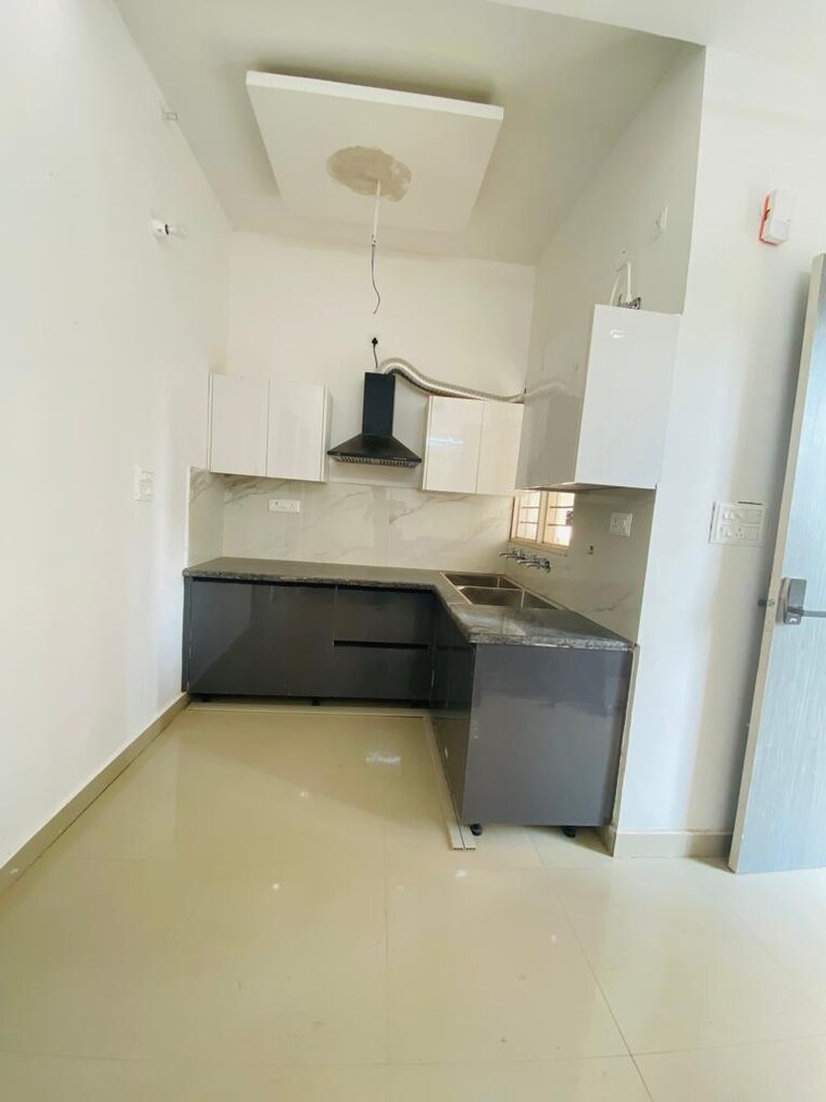 Kitchen, sector 115 1 Bedroom 585 Sq.Ft. Apartment In Sector 115 Mohali 8700621