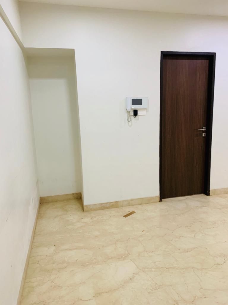 1 BHK 512 Sq.Ft. Apartment in Omkar Meridia