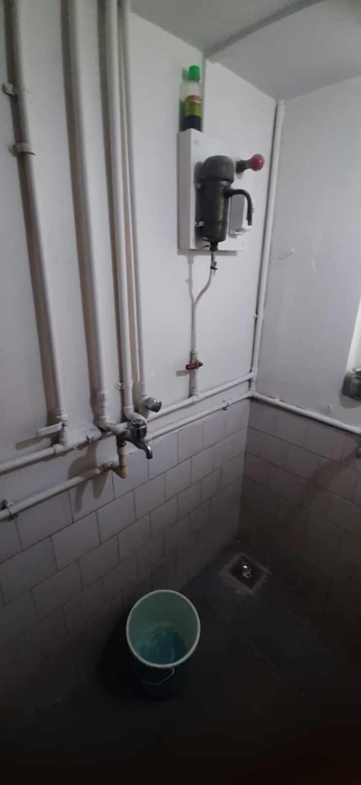 Bathroom, aalap-chs-hindu-colony 2 Bedroom 1100 Sq.Ft. Apartment In Dadar East Mumbai 8700858