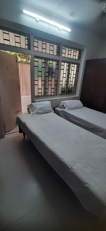 Bedroom in 2 BHK Apartment at Aalap CHS Hindu Colony, Dadar East – for Rent
