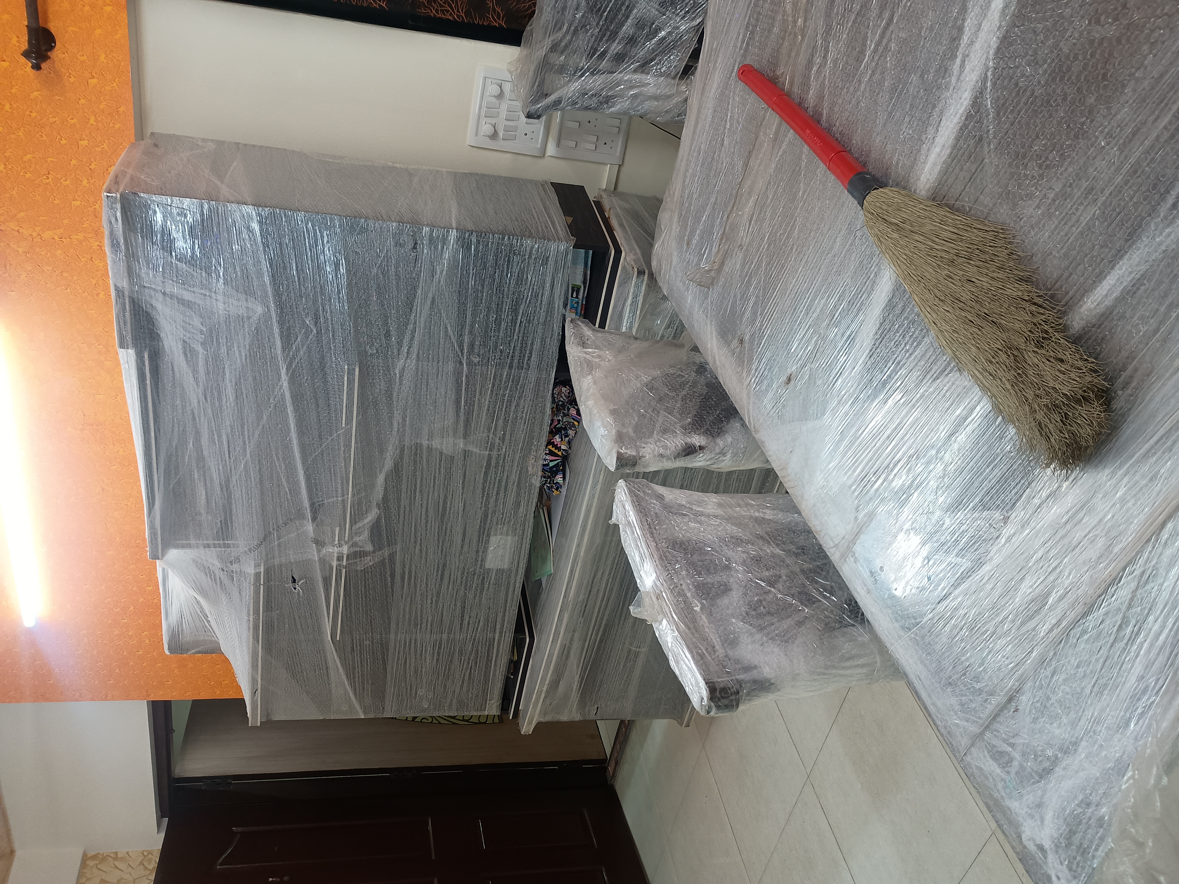 2 BHK 600 Sq.Ft. Apartment in Shrusti Complex