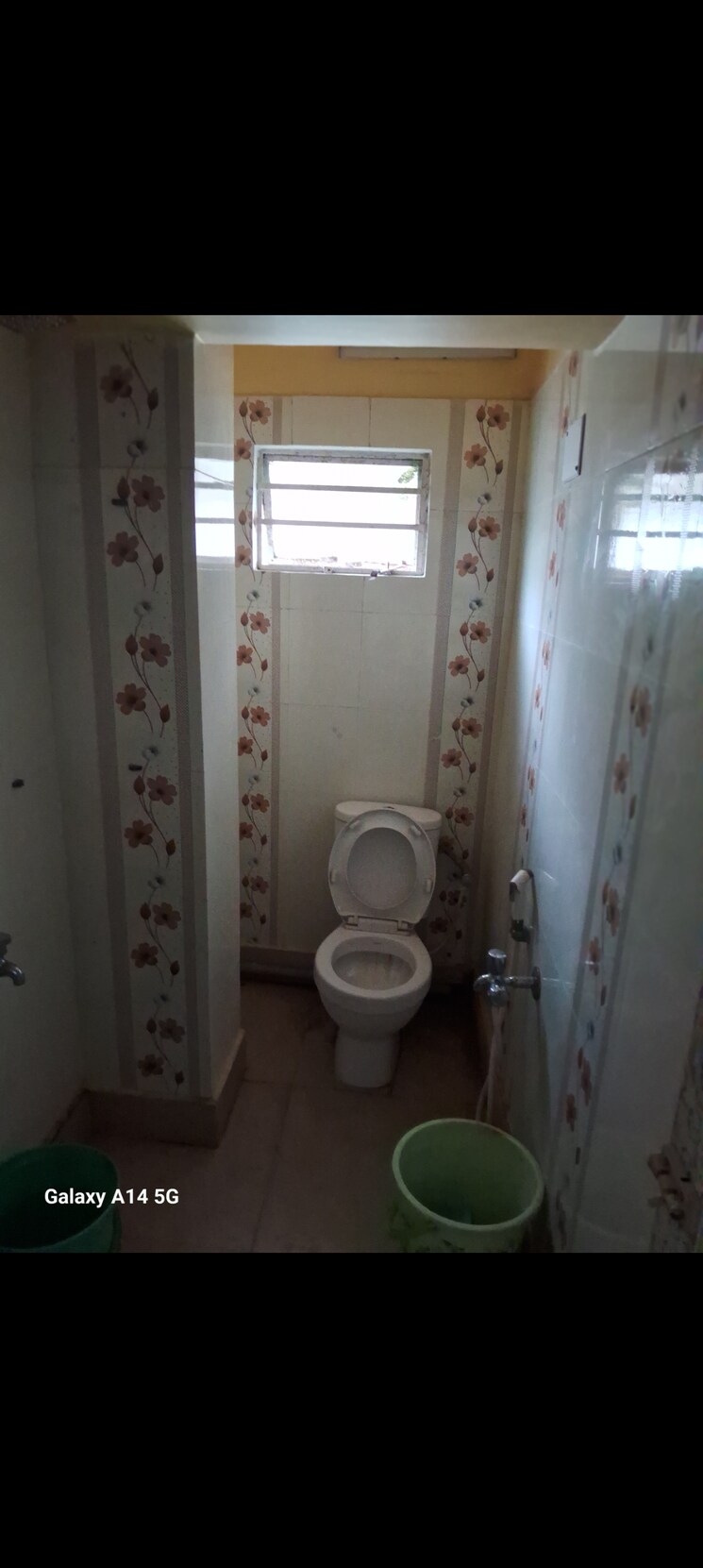 Bathroom, mall-enclave 2 Bedroom 1200 Sq.Ft. Apartment In Dum Dum Kolkata 8700886