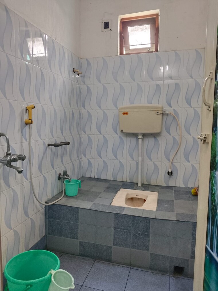 Bathroom, sodepur 3 Bedroom 1320 Sq.Ft. Apartment In Sodepur Kolkata 8700884