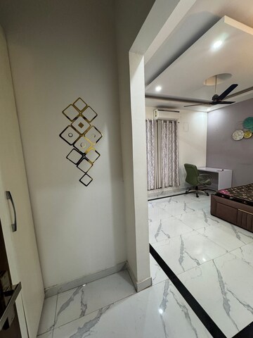 Bathroom in 4 BHK Builder Floor at Sushant Lok 3, Sector 57 – for Rent