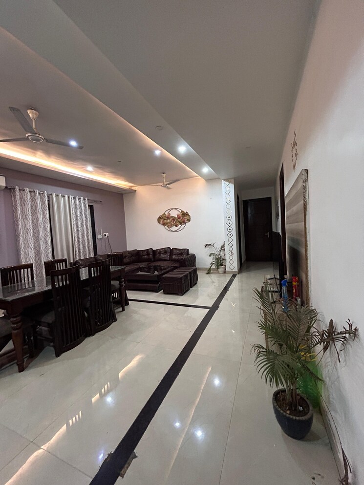  Parking, sushant-lok-3 4 Bedroom 2350 Sq.Ft. Builder Floor In Sector 57 Gurgaon 8700895