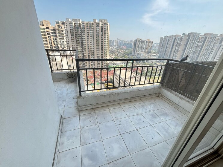 Balcony, nirala-world-estate-i 3.5 Bedroom 1760 Sq.Ft. Apartment In Tech Zone 4 Greater Noida Greater Noida 8700897