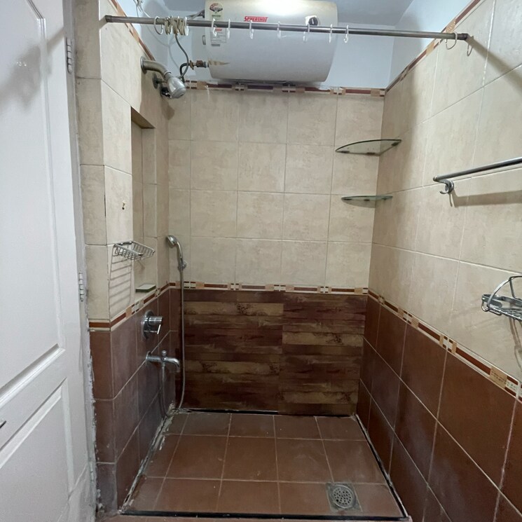 Bathroom, swapnalok-towers 2 Bedroom 710 Sq.Ft. Apartment In Riddhi Gardens Mumbai 8700902