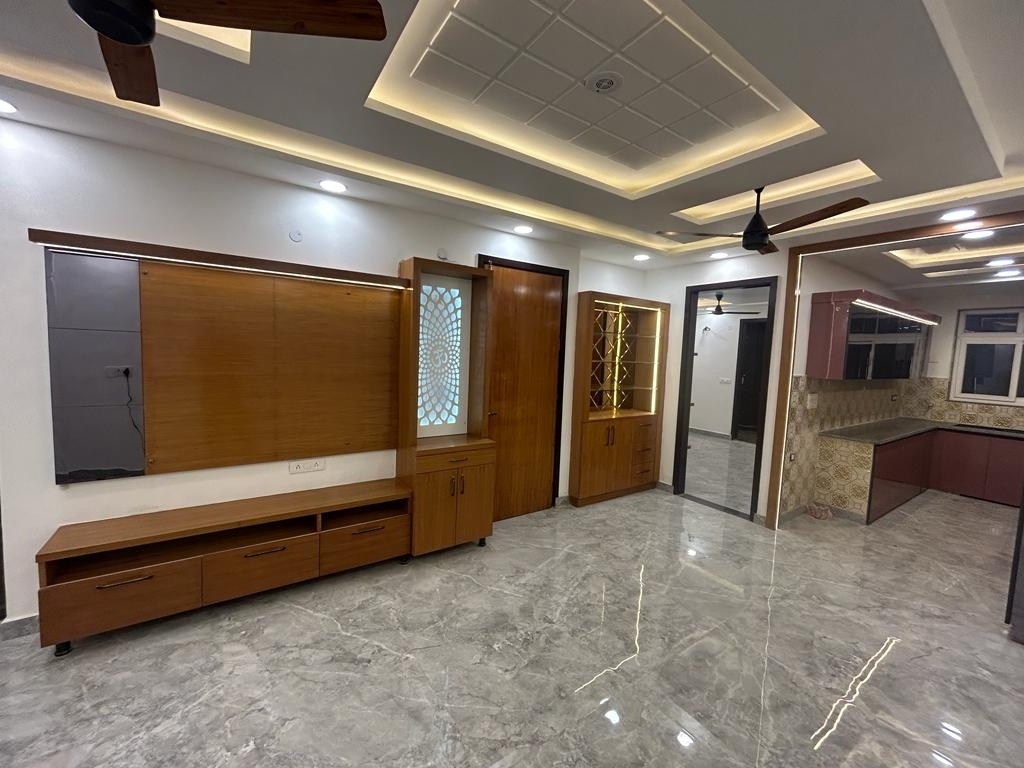 3 BHK + Pooja Room,Study Room Builder Floor For Sale in Ultra Luxury Apartment 