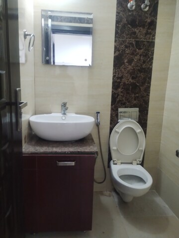 Bathroom in 2 BHK Builder Floor at Sushant Vyapaar Kendra, Sector 43 – for Rent