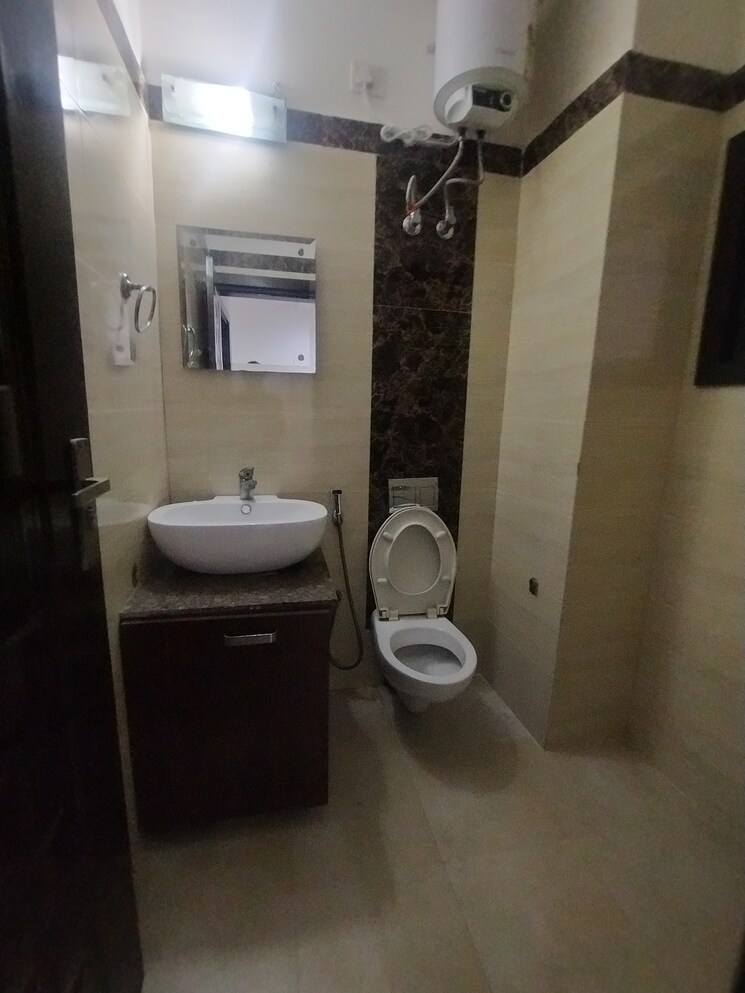 Kitchen, sushant-vyapaar-kendra 2 Bedroom 215 Sq.Yd. Builder Floor In Sector 43 Gurgaon 8700922