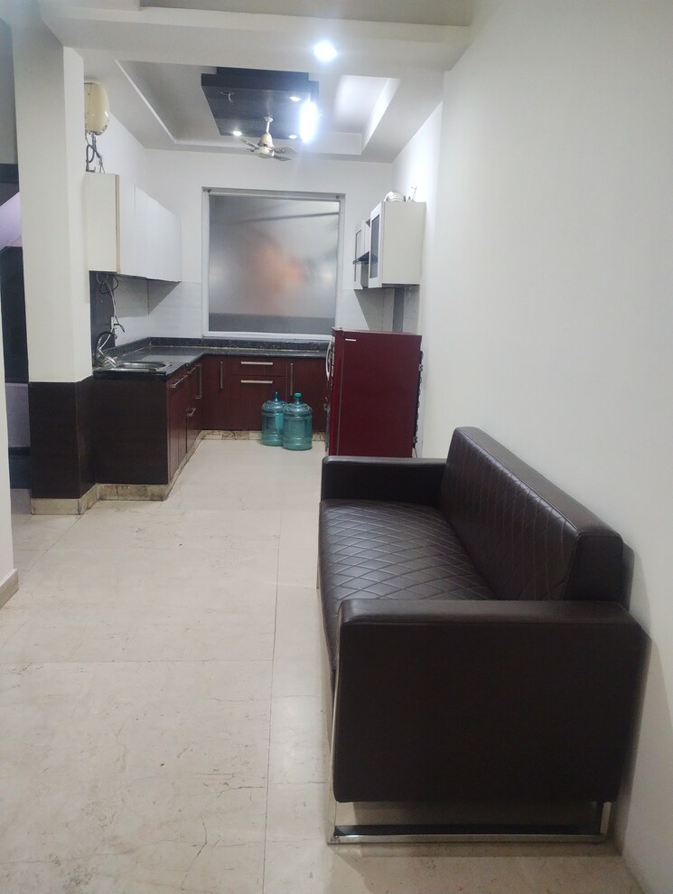 undefined, sushant-vyapaar-kendra 2 Bedroom 215 Sq.Yd. Builder Floor In Sector 43 Gurgaon 8700922