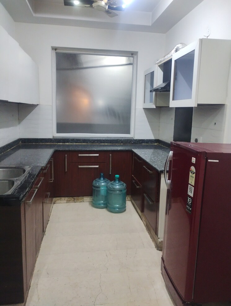 Kitchen, sushant-vyapaar-kendra 2 Bedroom 215 Sq.Yd. Builder Floor In Sector 43 Gurgaon 8700922