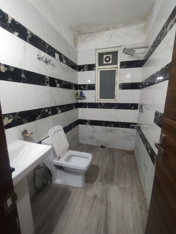 Master Bedroom, dlf-city-phase-iv 2 Bedroom 1150 Sq.Ft. Builder Floor In Dlf Phase iv Gurgaon 8700923