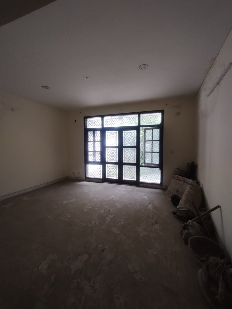 Room, dlf-city-phase-iv 2 Bedroom 270 Sq.Yd. Villa In Dlf Phase iv Gurgaon 8700926