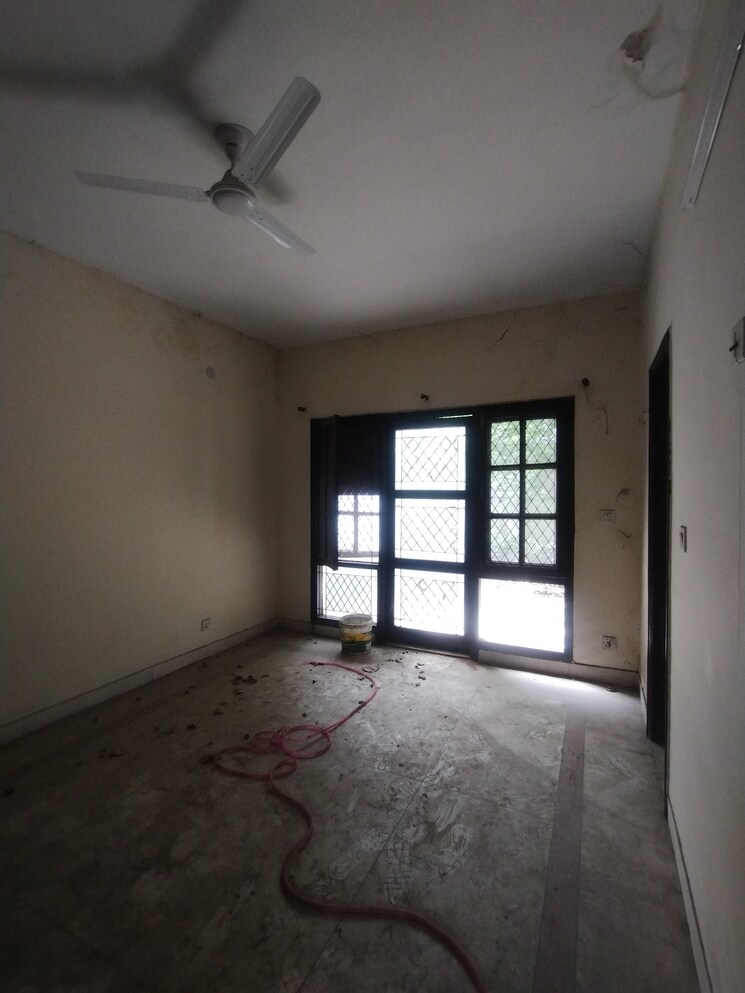 Room, dlf-city-phase-iv 2 Bedroom 270 Sq.Yd. Villa In Dlf Phase iv Gurgaon 8700926