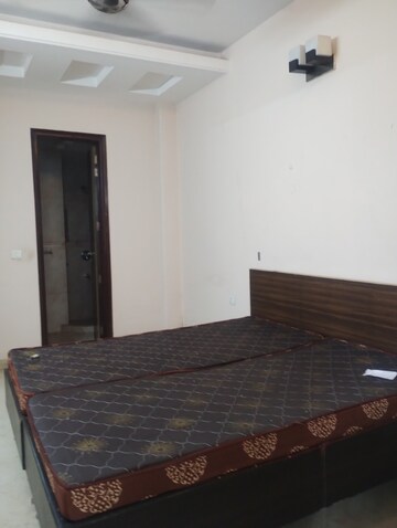Furnished Amenities in 3 BHK Builder Floor at Ansal Sushant Apartments, Sushant Lok I – for Rent