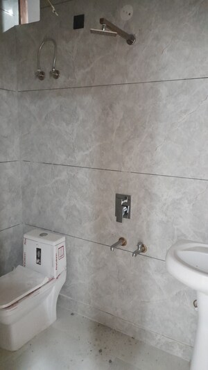 Bathroom in 3 BHK Builder Floor at Faridabad Central – for Sale