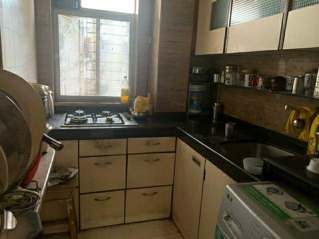 2 BHK Apartment For Rent in Khar West